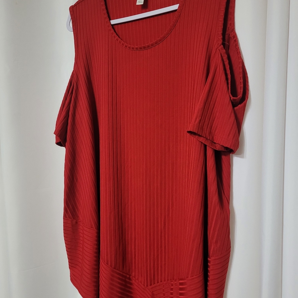 Cato Red Ribbed Cold-Shoulder Blouse - Picture 2 of 5